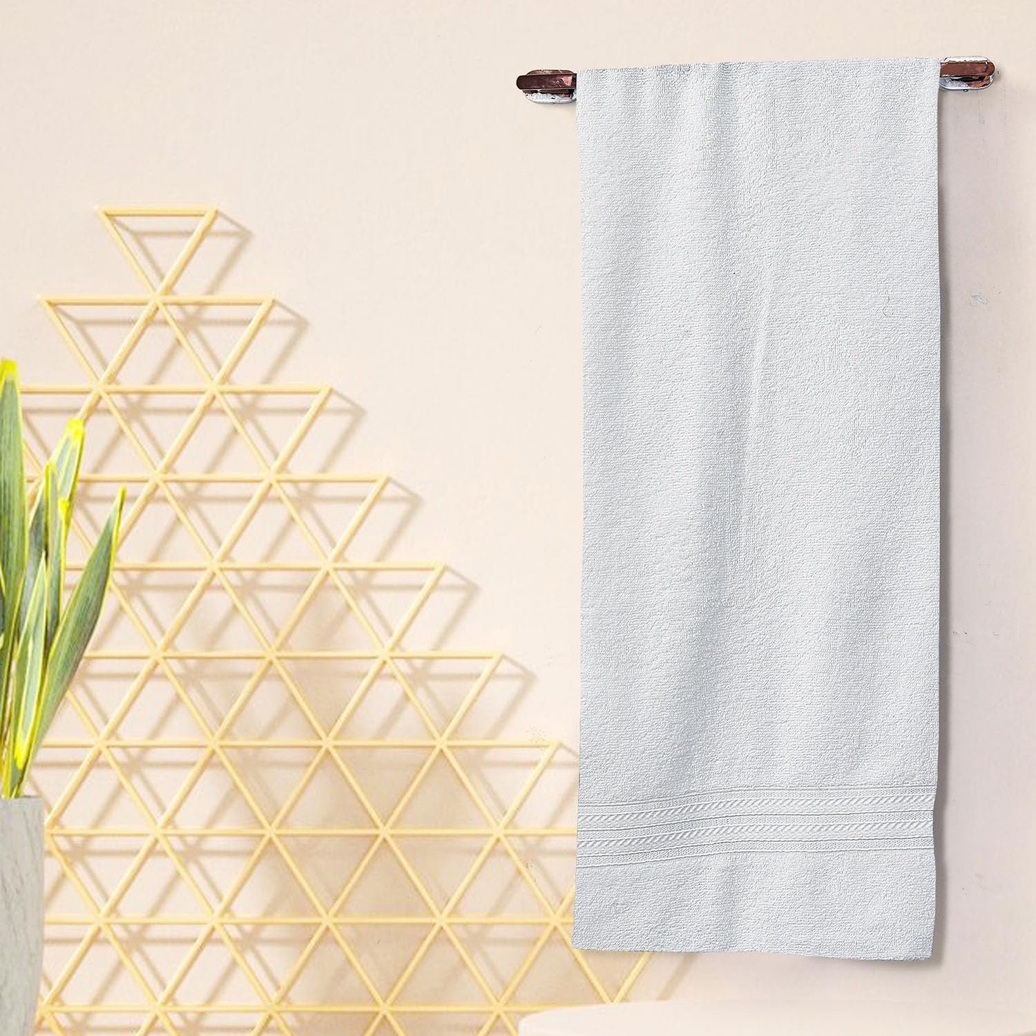 Layers 100% Cotton Gym Towel | 380 GSM Quick Dry & Super Absorbent | Soft, Fade Resistant & Long Lasting | Gym, Yoga, Sports, Travel & Pool | 1 Piece for Men & Women | 50 x 100 cm – Wh