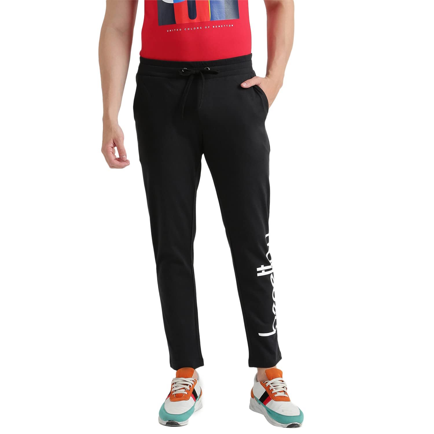 United Colors of Benetton Men's Regular Fit Mid Rise Track Pant