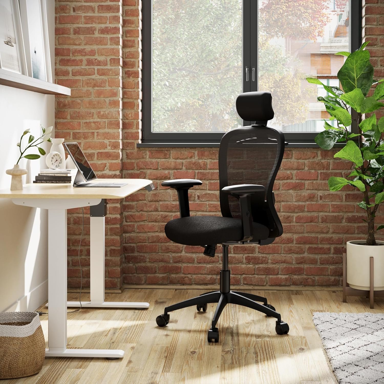 Wakefit Safari Ergonomic Office Chair for Work | 3 Year Warranty | Single Lock and Recline | Soft Armrest with 3 Dimension adjustability| Strong Nylon Base | 8+ Hours of Comfort| Black